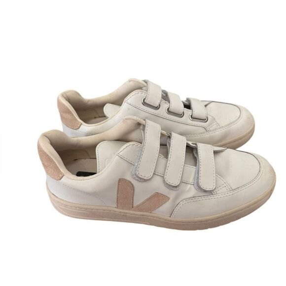 Veja ChromeFree Recife Sneakers in white womens 10 - Picture 4 of 9